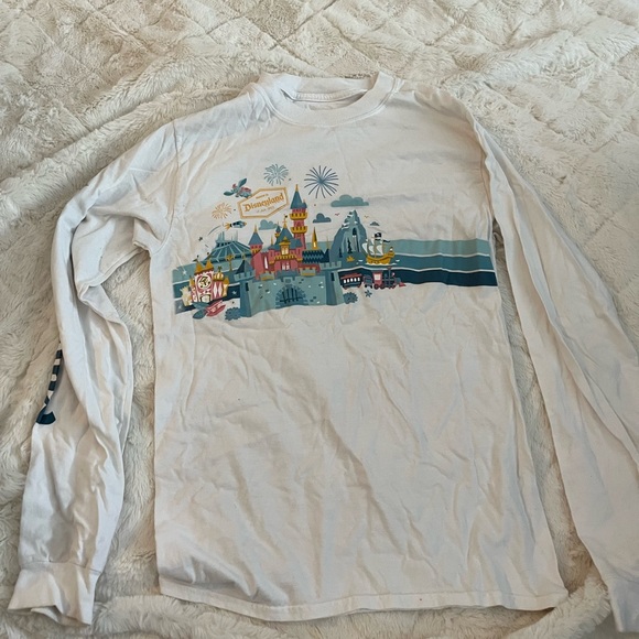 Disneyland Long Sleeve - Picture 2 of 3